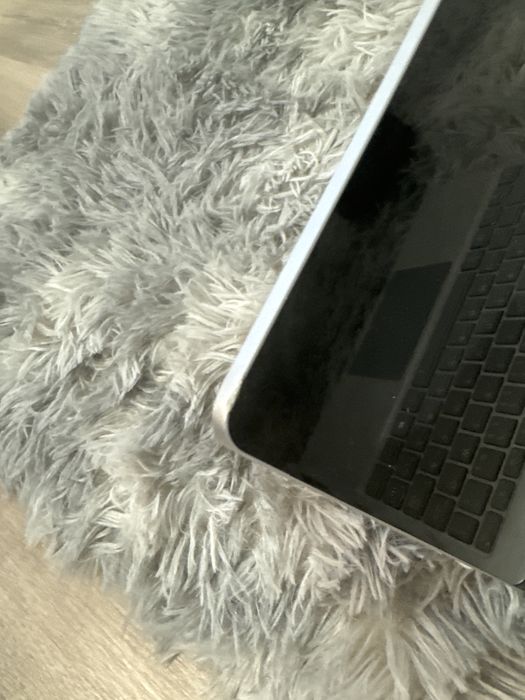 Microsoft Laptop Go