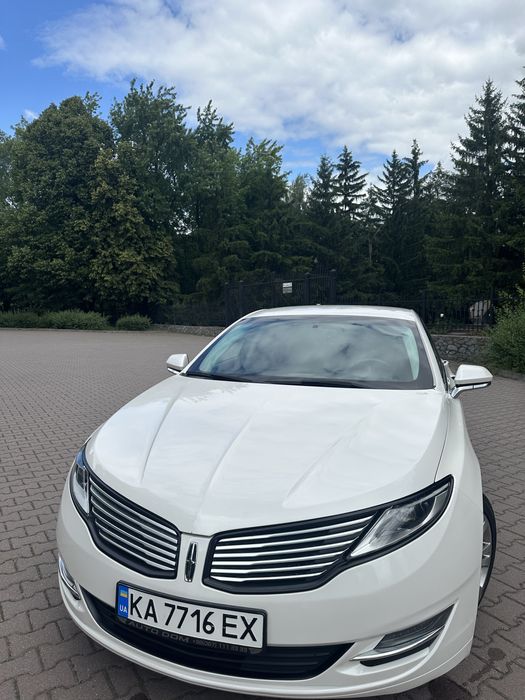 Автомобіль Lincoln Mkz 2015 року
