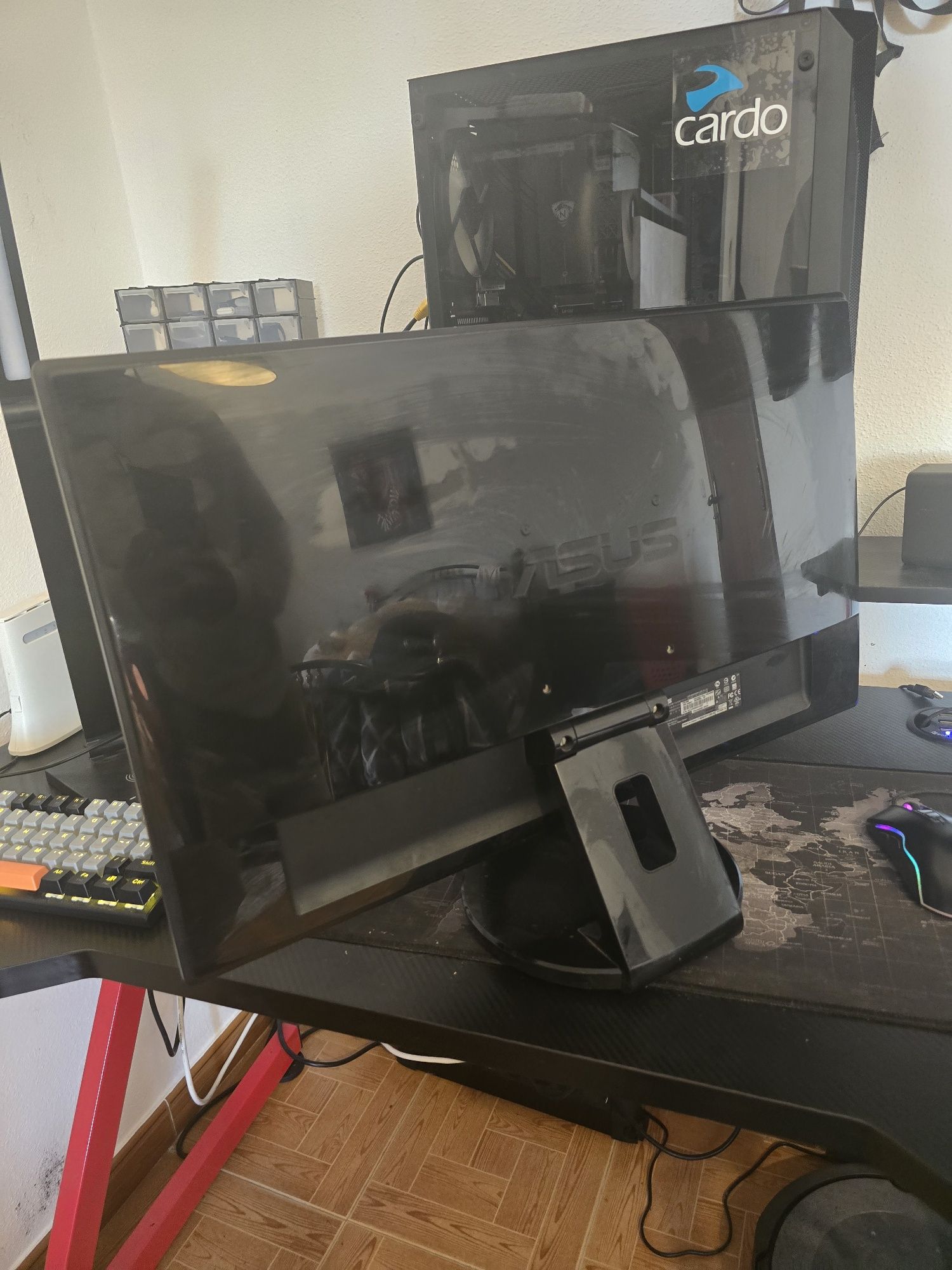 Monitor ASUS 24" Full HD (em bom estado)