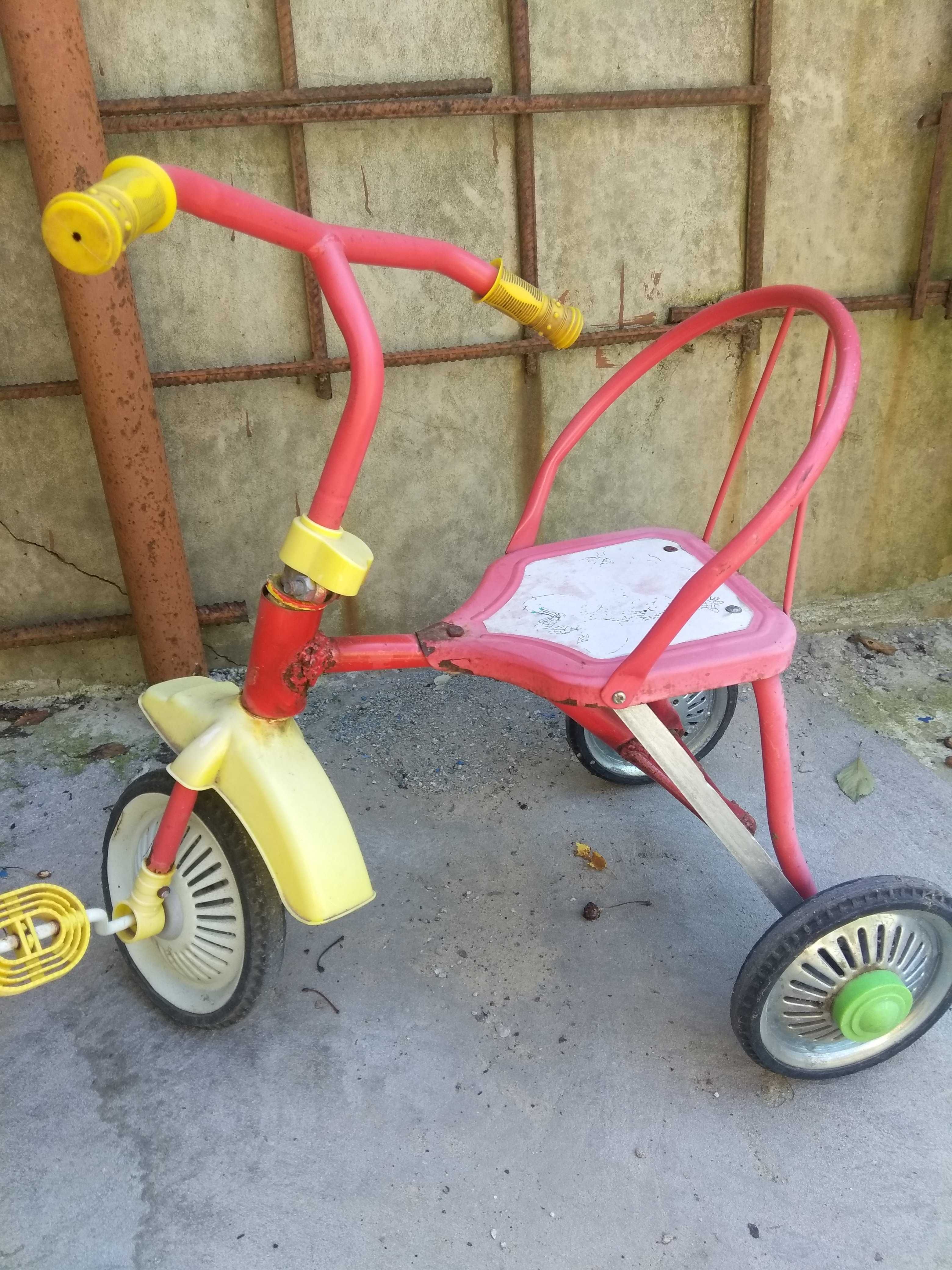 Продам трёх колесный детский велосипед
