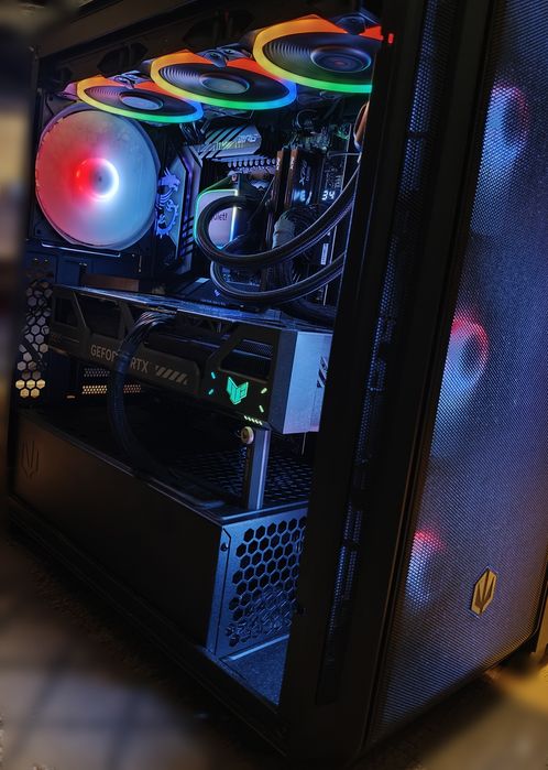 pc na czesci polroczny ryzen 9 9950x3d x870e carbon 32gb ddr5 1000w