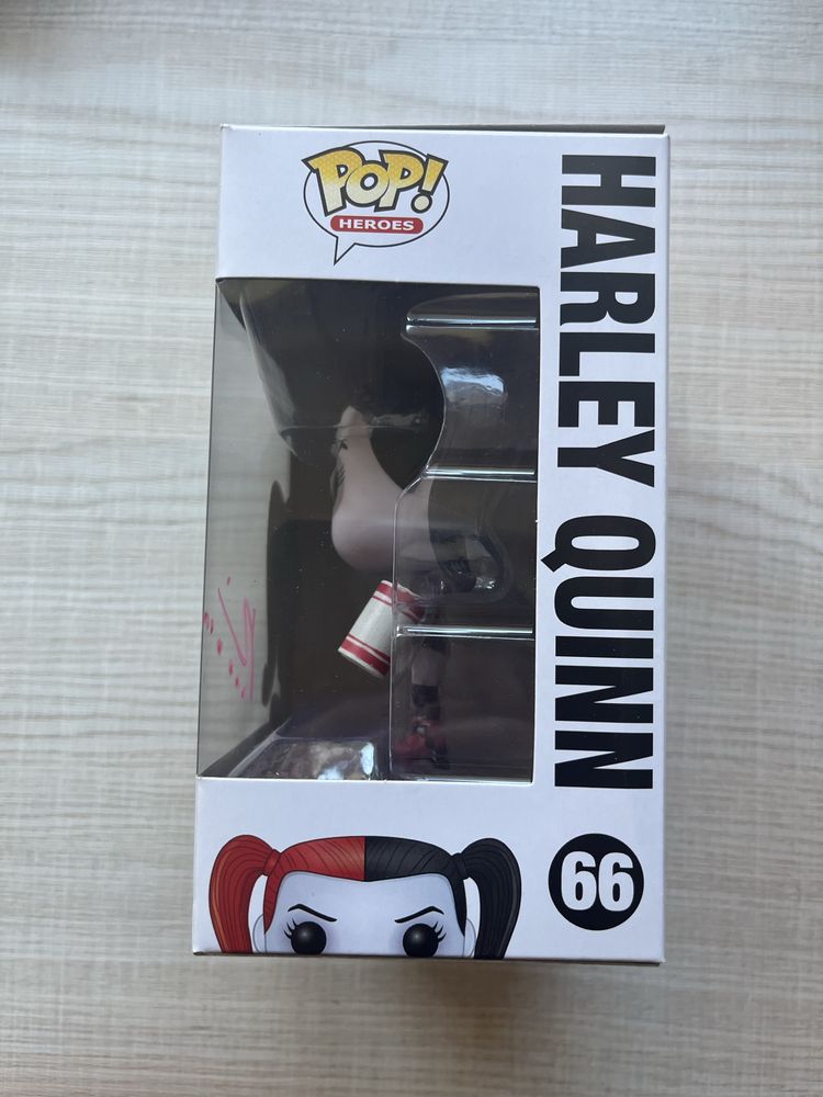 Funko Pop Harley Quinn Super Heroes AUTOGRAF Chad Hardin 66