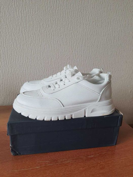 Кроссовки Braska