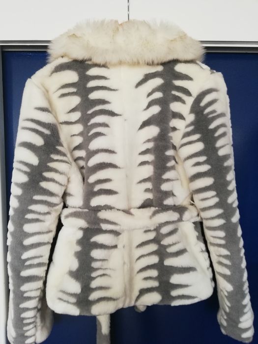 Futerko włoskie bardzo ładne, leciutkie