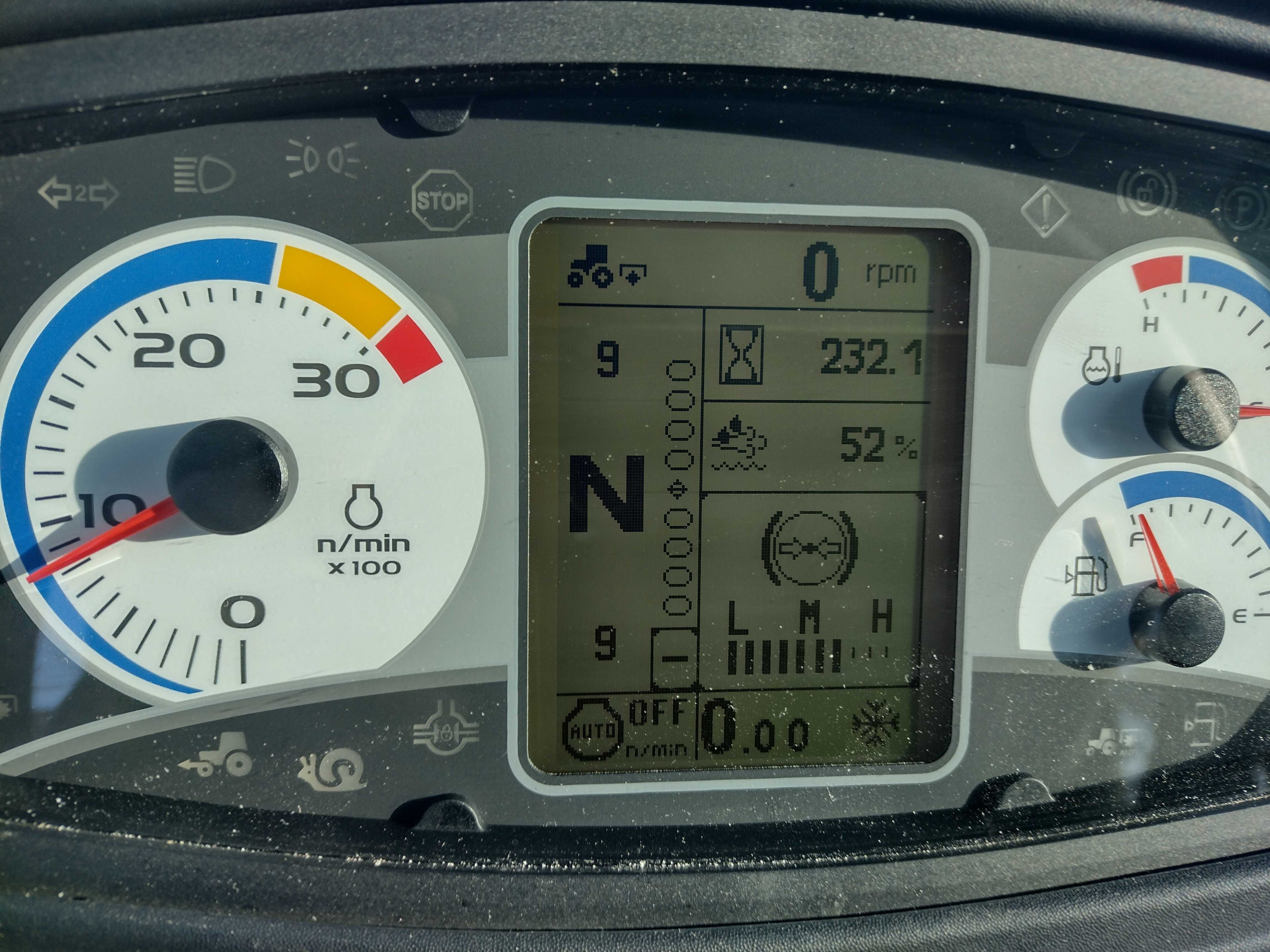 New Holland T5 110 ELEKTROCOMAND