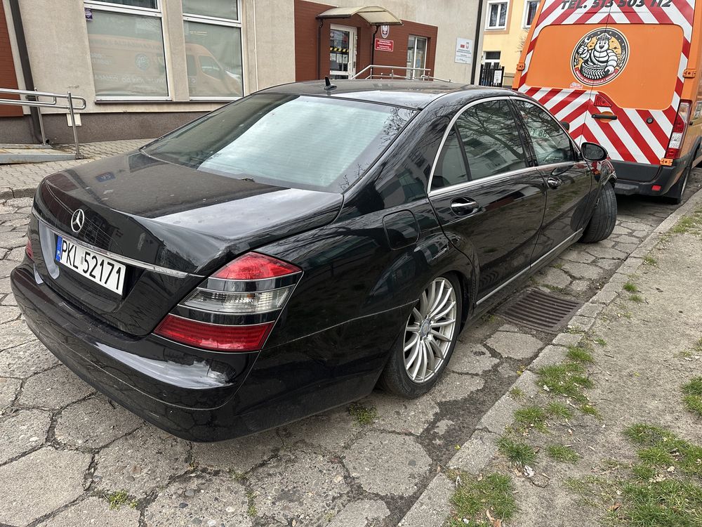 Mercedes S w221 3.2 CDI v6 lekko uszkodzony po kolizji