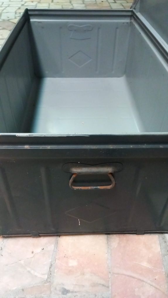Mala antiga metal,baú de França 108x60x40 interior ótimo estado
