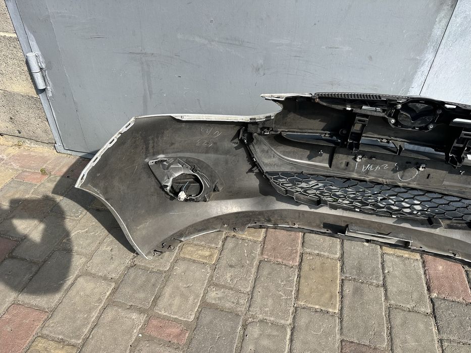 Бампер передний Mazda 2