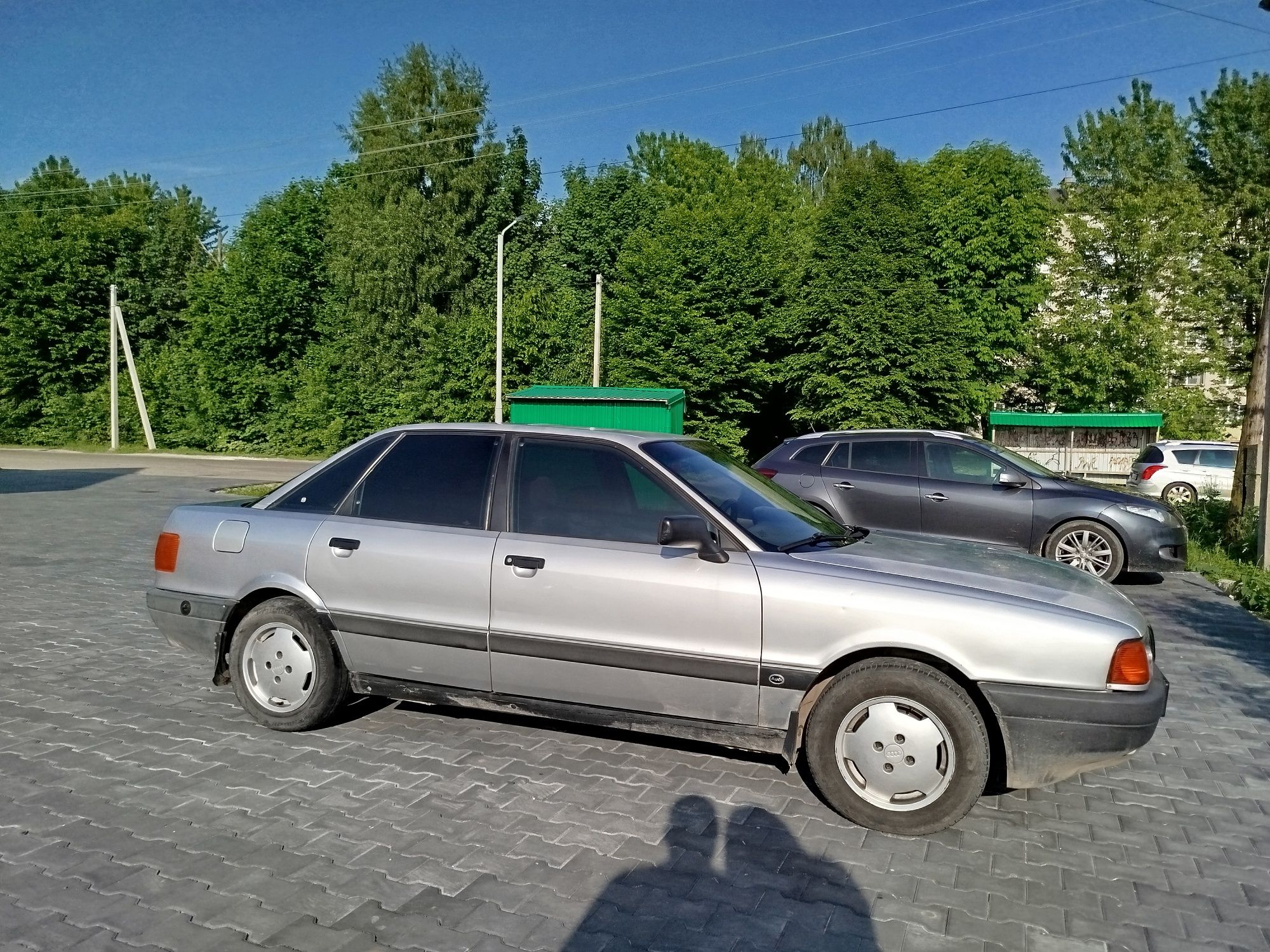 Продам ауді 80б3