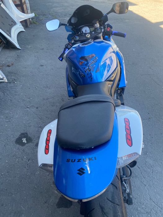 Продам мотоцикл сузукі джиксер