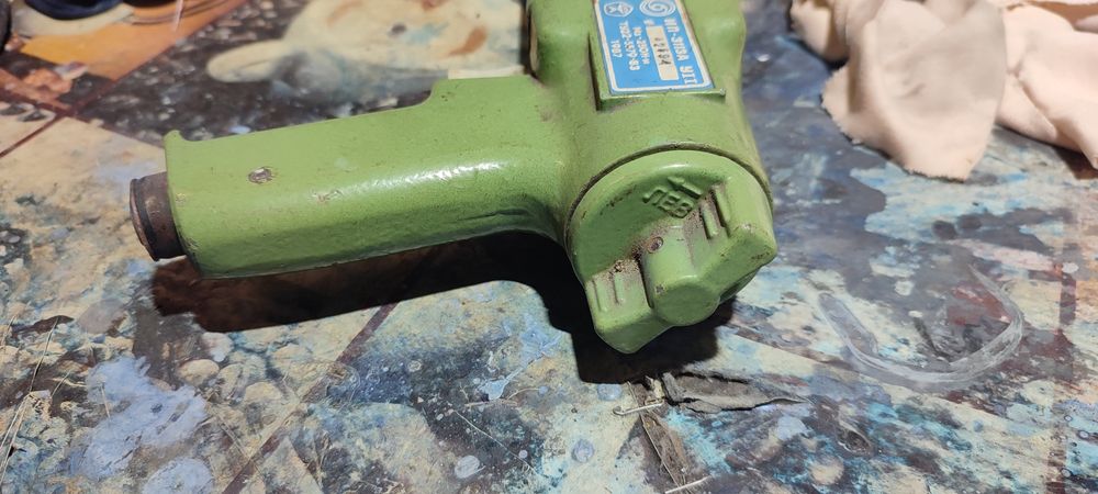 Гайковёрт пневматический ИП 3113А