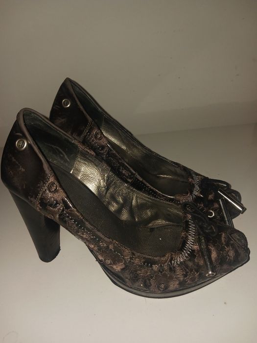 Sapatos cinza e preto, Prof , tamanho 34/35