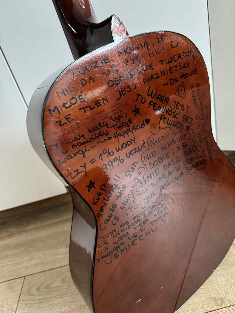 Gitara klasyczna pokrowiec nuty