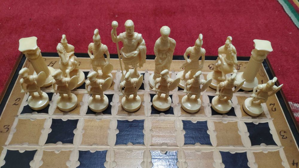 Шахматы Шахи в гарному стані.