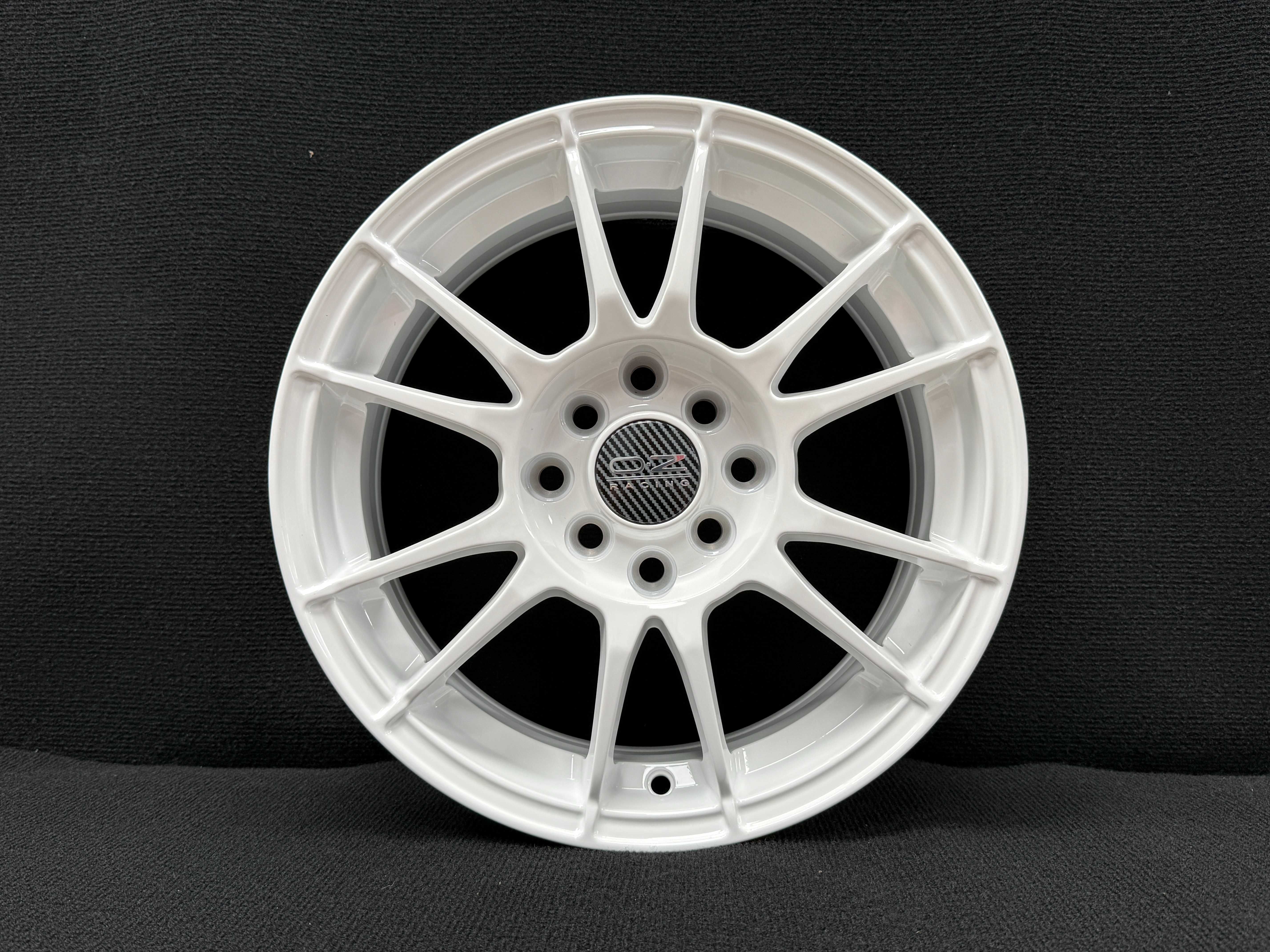 Jantes Look Oz Ultra em 15 | 4x100/114.3