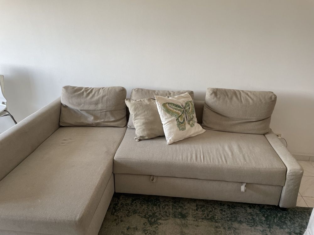 Sofá-cama de canto c/arrumaçã