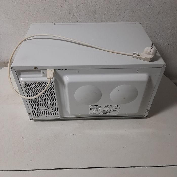 Micro hondas a.funcionar muito.bem