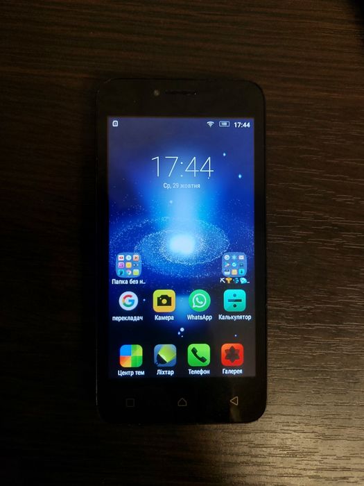 Продам телефон Lenovo A1010a20 сенсорний
