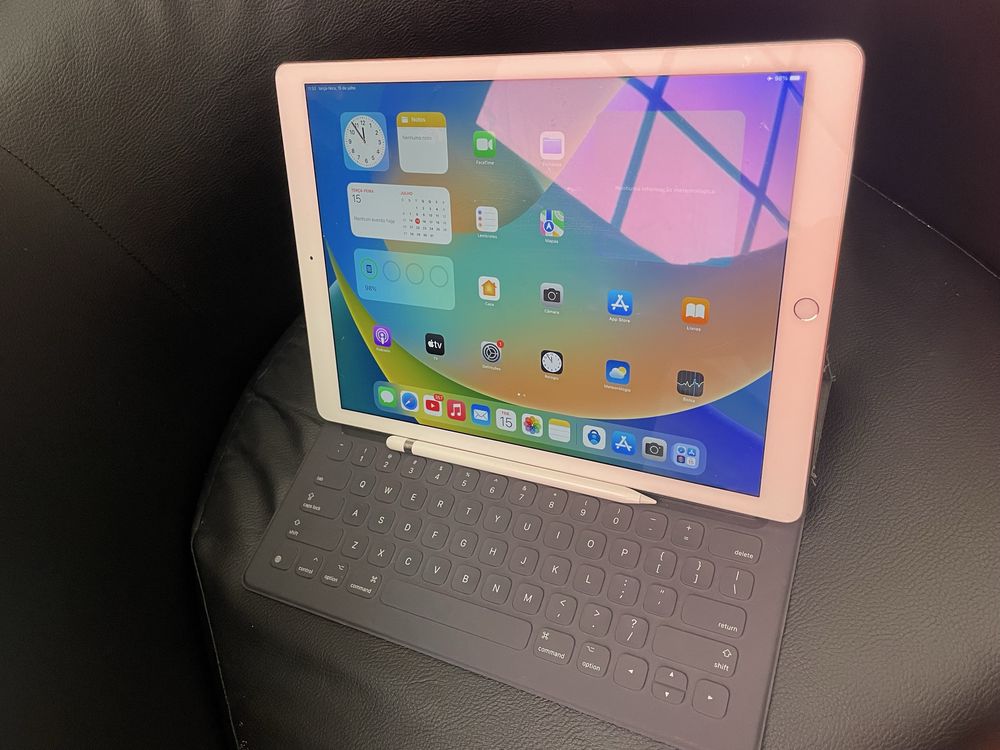 Ipad Pro 12.9 polegadas 128GB + Apple pencil + Magic Keyboard