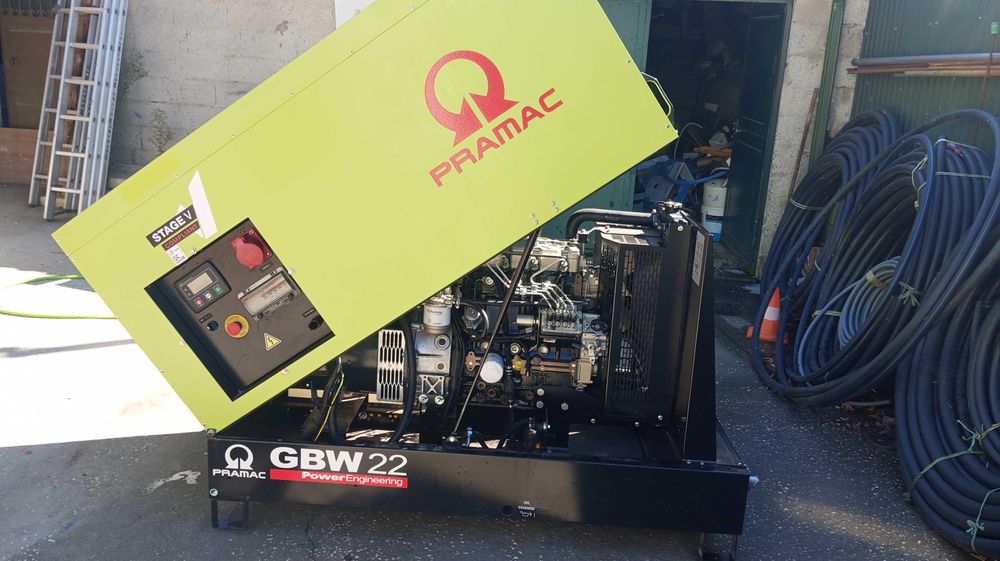 Gerador insonorizado Pramac 20 kva novo