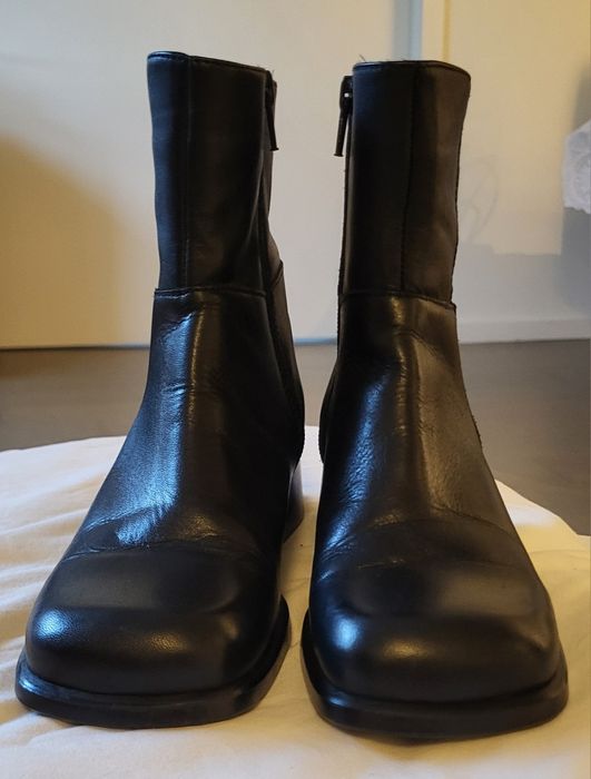 Vendo botas  em pele n° 35,5