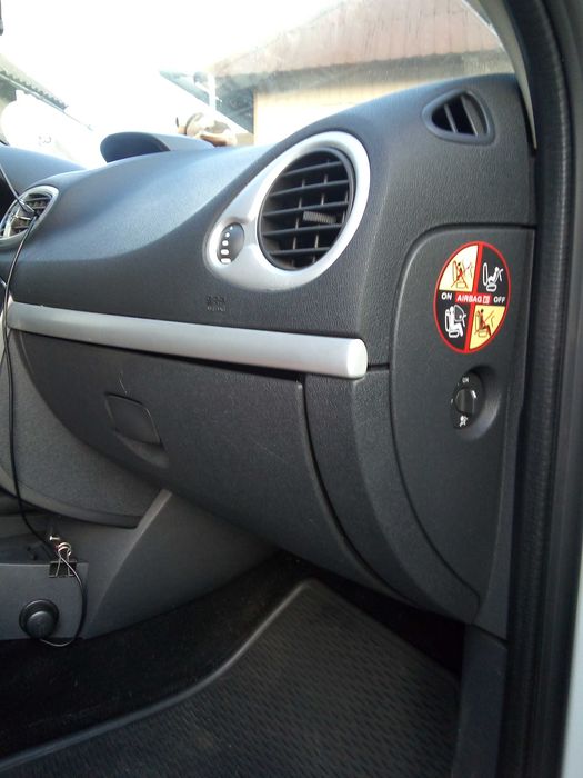 Renault klio 3      (2011р.)