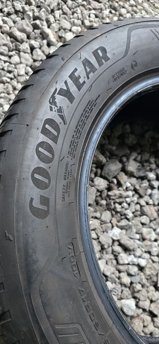 4x 215 60 R17 100V Goodyear Vector 4SEASONS