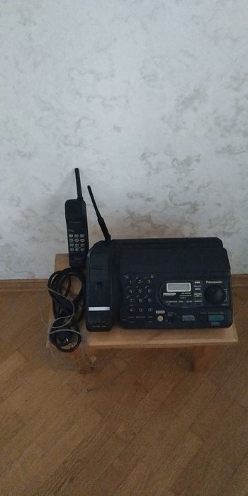 Факс Panasonic с радиотрубкой в комплекте