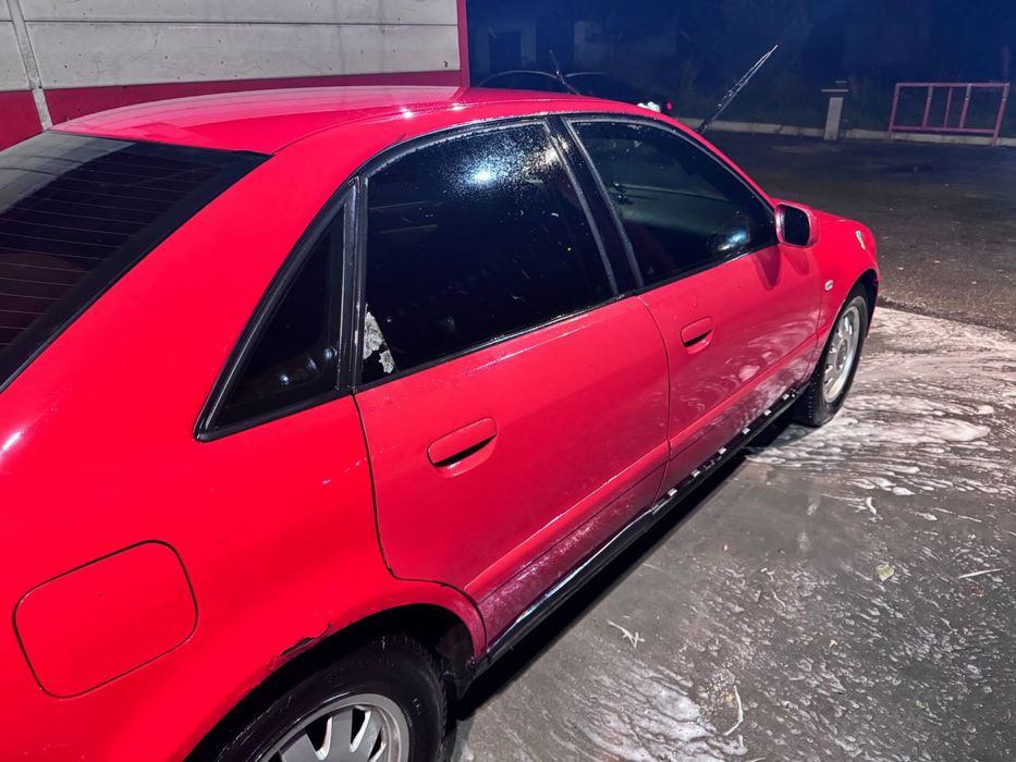 Продам Ауди а4 б5