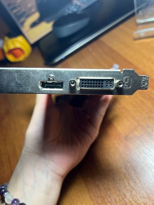 Продам видеокарту