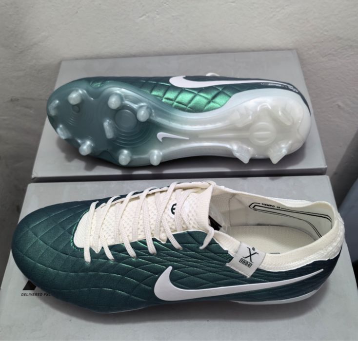 Nike tiempo