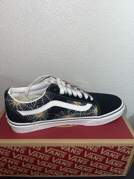 Vans Old Skool spider web