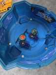 Arena Beyblade Burst + piões
