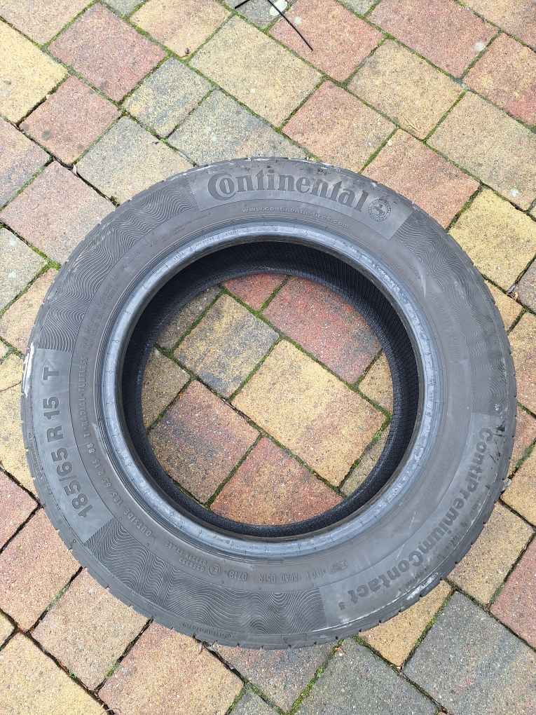 Dwie letnie opony marki Continental 185/65 R15