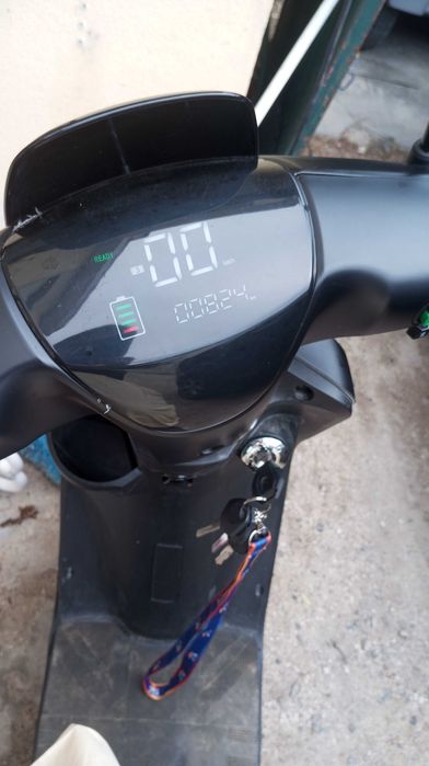 Mota elétrica preta