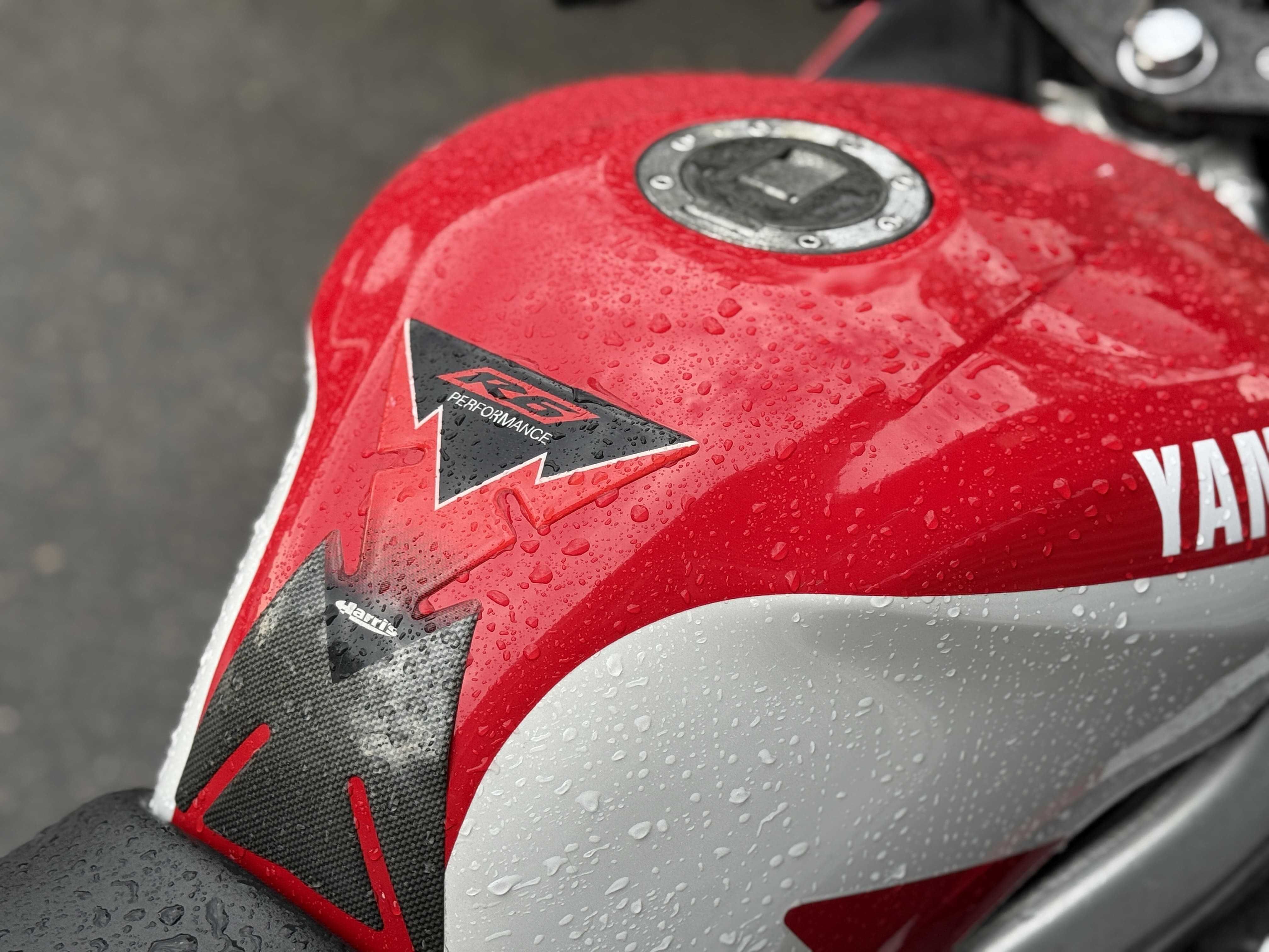 YAMAHA YZF R6 600