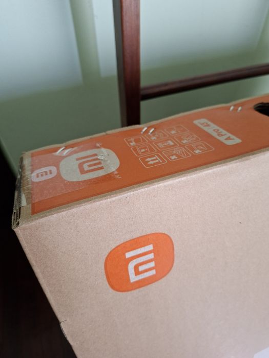 Tv xiaomi Qled (selada/novo)