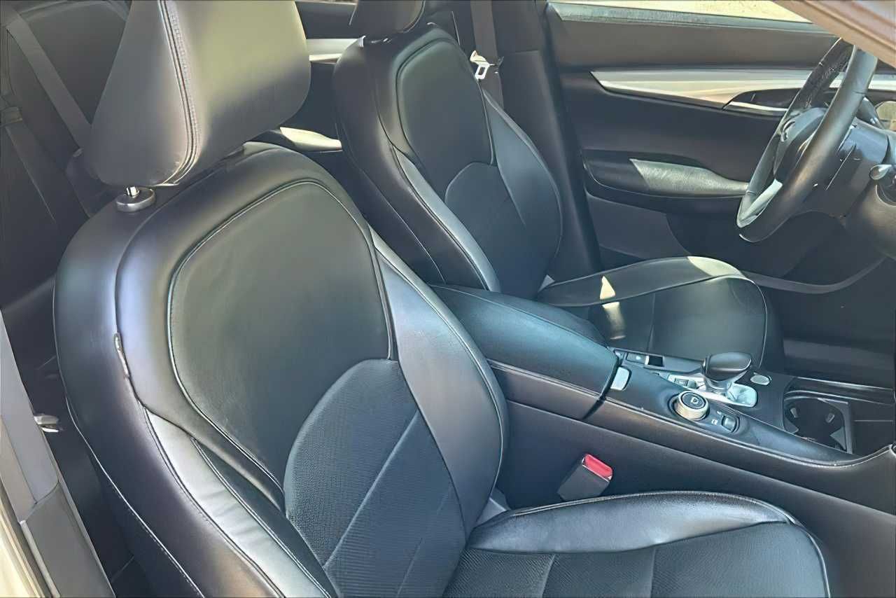 Infiniti Qx50      2020