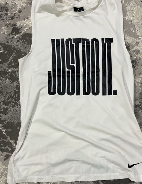 Жіноча Спортивна майка найк