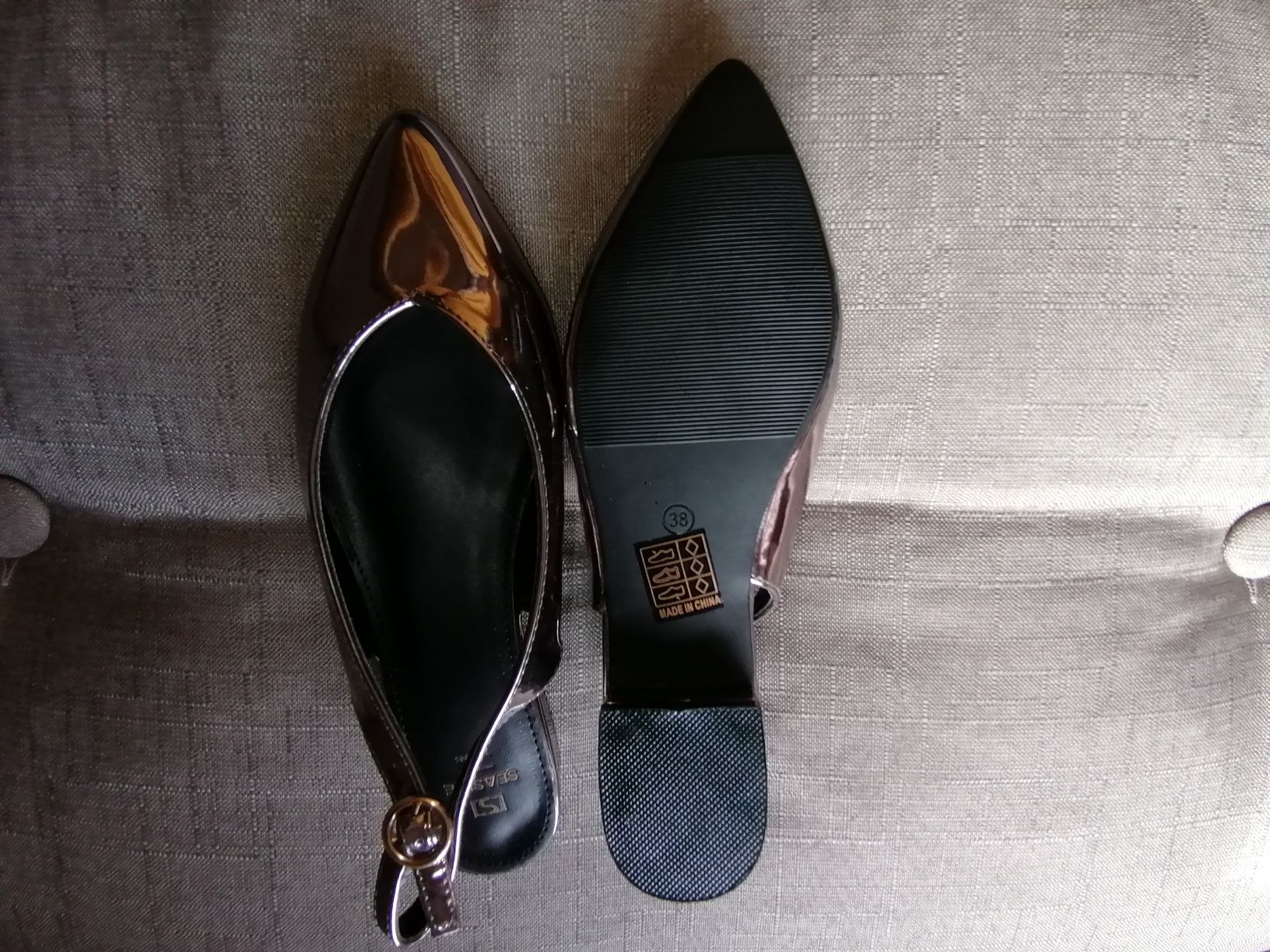 Botas e sapatos tamanho 37