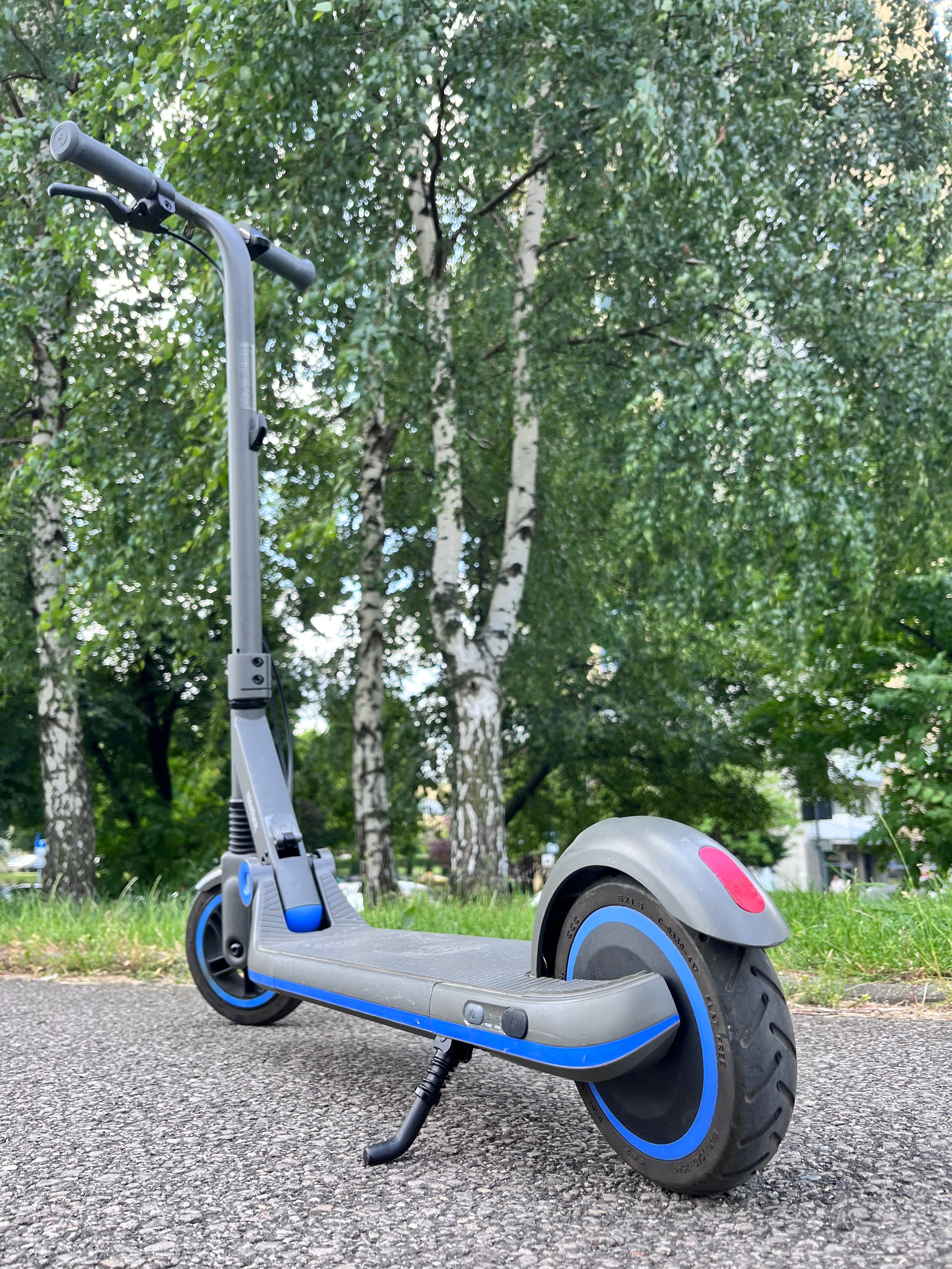 Hulajnoga elektryczna Segway Ninebot Zing E10
