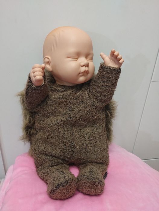 Duża Lalka Anne Geddes Śpiący Jeżyk