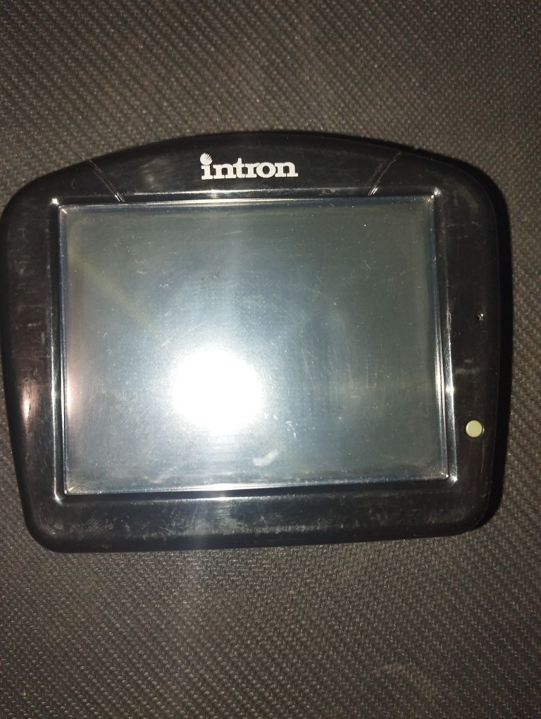 GPS навигатор Intron 9 s
