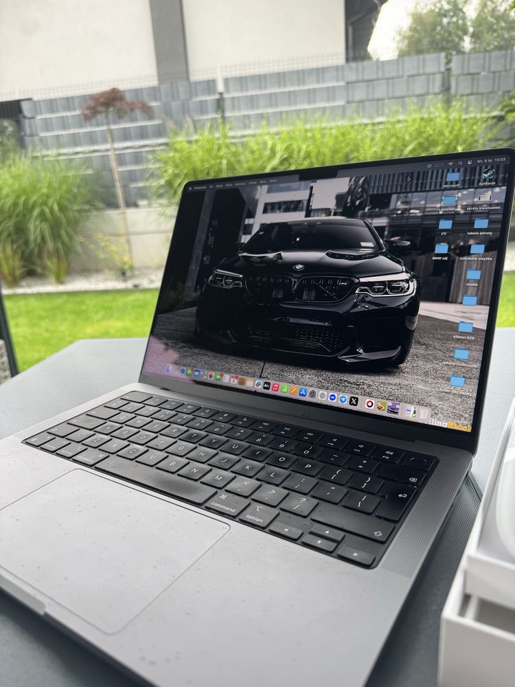Macbook Pro M1 14 16/512gb 2021 + Magic Mause 2