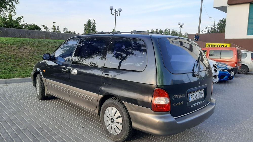 Кіа карнівал KiA