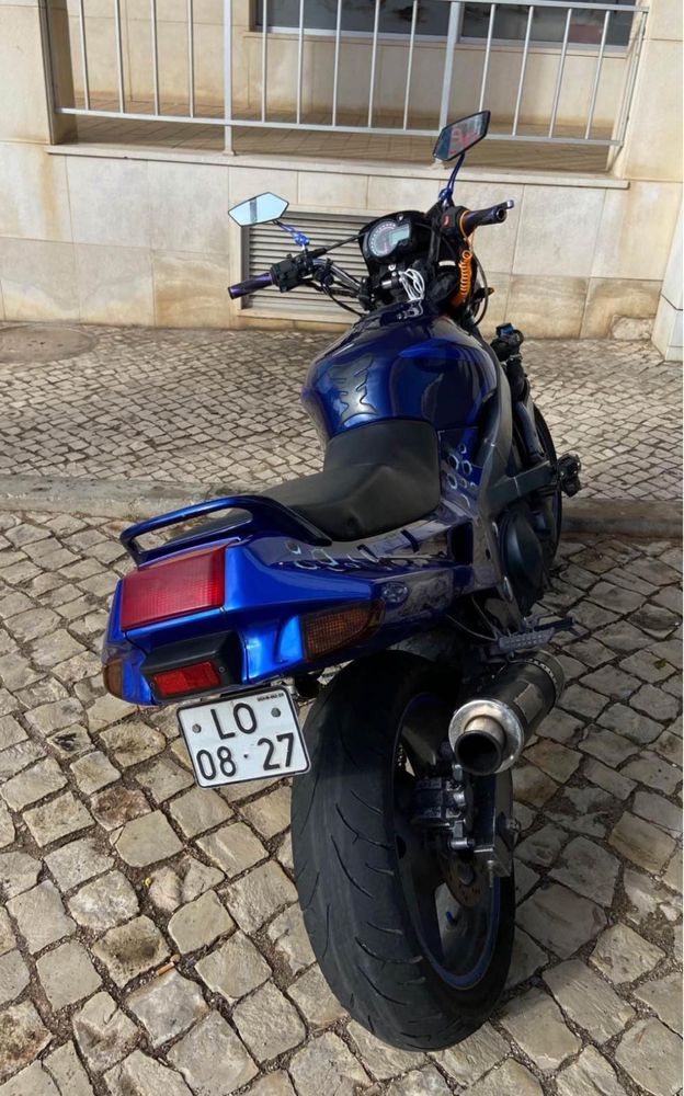 Mota kawazaki zzr 600 customizada- vendo ou troco por scooter 125