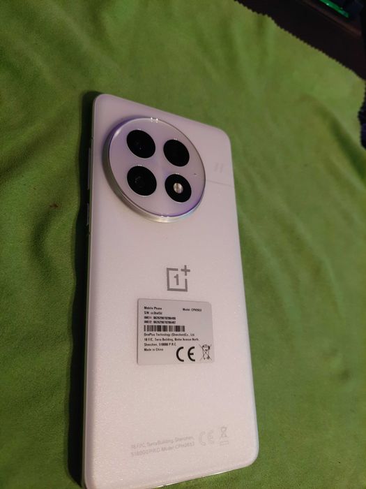 OnePlus 13 biały  16/512gb jak NOWY ,gwarancja ,etui white 1+