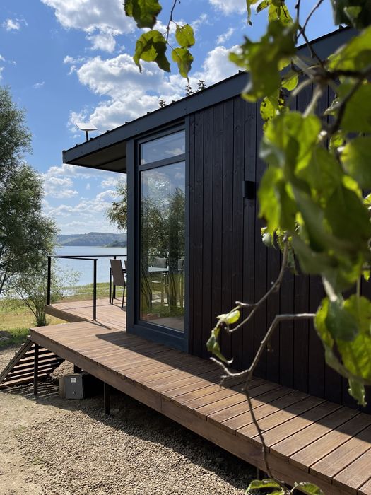 . Бакота . Чан. Біля самої води . Сучасні Будиночки на 2+1 гостей .