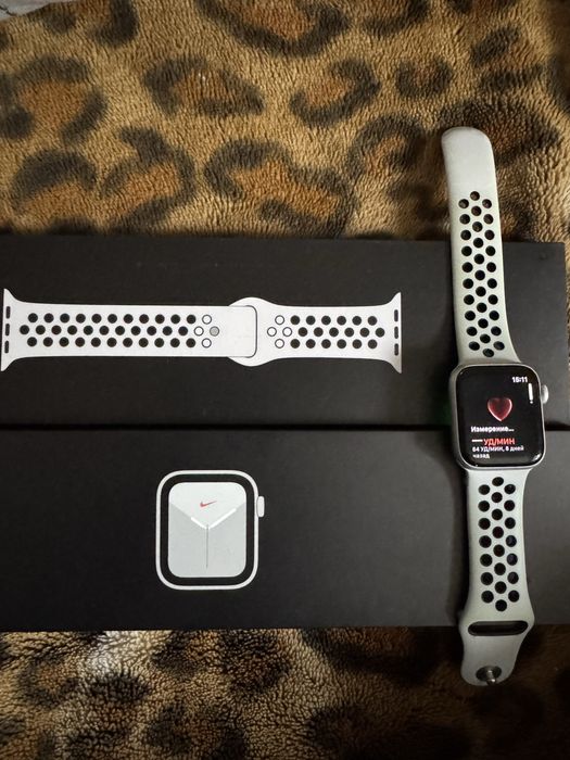Apple Watch SE 2022 Nike, 32 ГБ