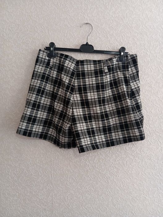 Бокс одягу (штани, спідниці, шорти)